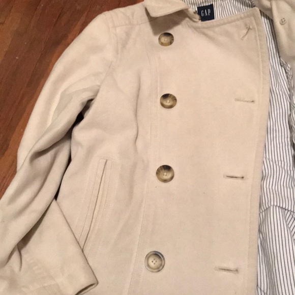 GAP Wool Pea Coat Ivory with striped lining - Picture 5 of 8
